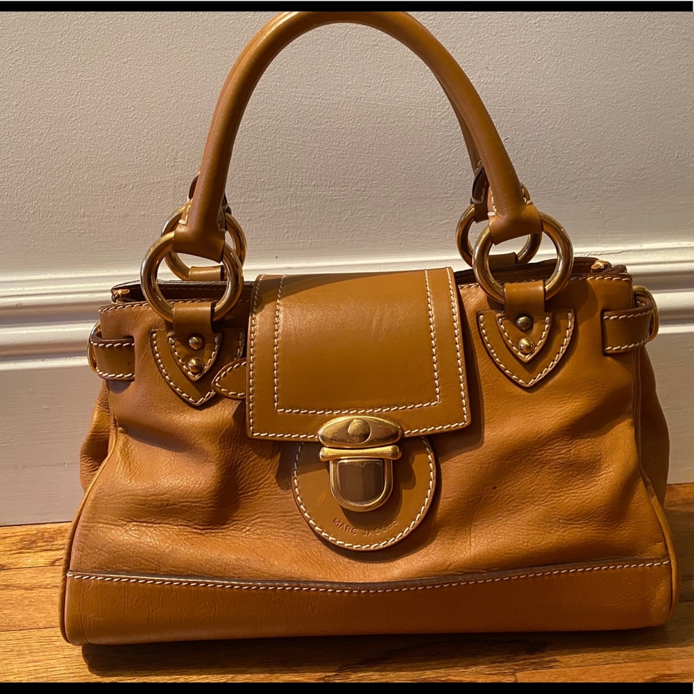 Marc Jacobs small doctor’s satchel🌹